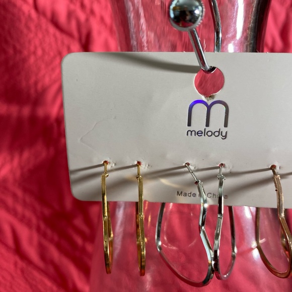 NWT MELODY 3 pack of heart earrings - Picture 2 of 8